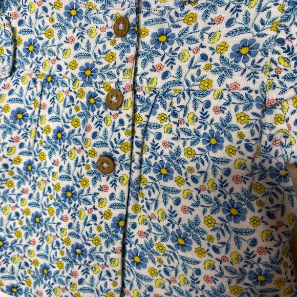 Six Adorable Baby Girl New Born Outfits - Picture 13 of 16